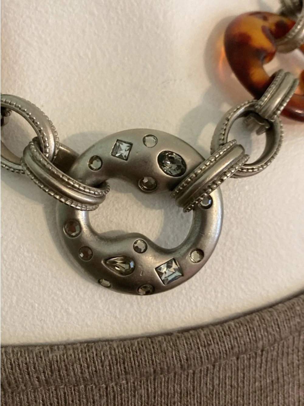 Chico's chunky tortoiseshell necklace with silvertone links